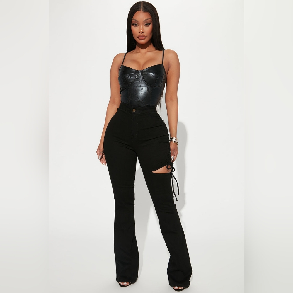 Flare High Waisted Jeans - Picture 3 of 4